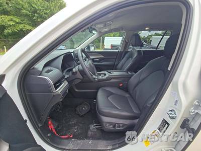 2026 Toyota Grand Highlander XLE - zdjęcie 3 z 19 - miniatura
