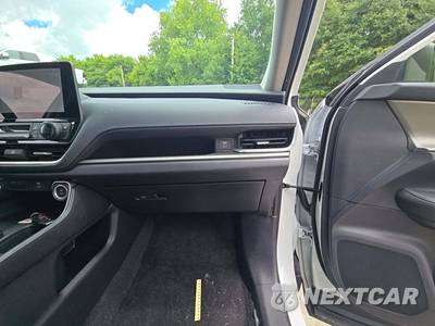 2026 Toyota Grand Highlander XLE - zdjęcie 17 z 19 - miniatura