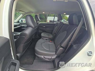 2026 Toyota Grand Highlander XLE - zdjęcie 10 z 19 - miniatura