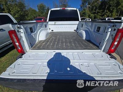2023 Ford Super Duty F-250 XLT Crew Cab Medium Bed - zdjęcie 14 z 22 - miniatura