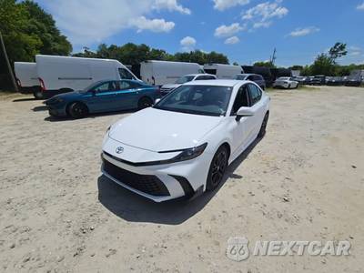 2026 Toyota Camry SE - zdjęcie 1 z 28 - miniatura