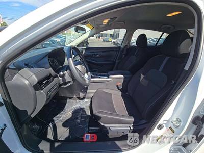 2025 Nissan Sentra SV - zdjęcie 3 z 18 - miniatura