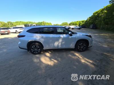 2026 Toyota Highlander XLE - zdjęcie 5 z 26 - miniatura