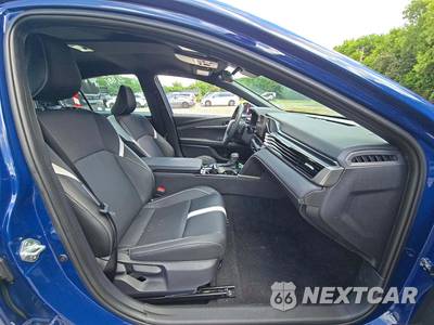 2026 Toyota Camry SE - zdjęcie 15 z 18 - miniatura