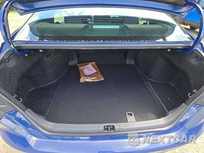 2026 Toyota Camry SE - zdjęcie 11 z 18 - miniatura
