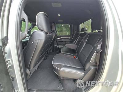 2026 Ram 2500 Laramie Crew Cab Medium Bed - zdjęcie 10 z 19 - miniatura