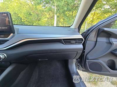 2026 Nissan Altima SR - zdjęcie 16 z 20 - miniatura