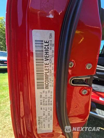 2016 Ram 5500 Cab Chassis Tradesman Crew Cab DRW - zdjęcie 2 z 29 - miniatura