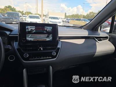 2023 Toyota Corolla Cross Hybrid S - zdjęcie 10 z 21 - miniatura