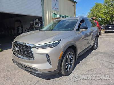 2023 INFINITI LUXE - zdjęcie 1 z 22 - miniatura