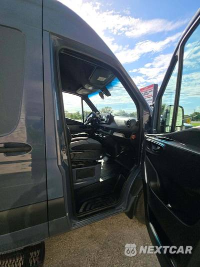 2019 Mercedes-Benz Sprinter 2500 Cargo Van High Roof 170.0" WB - zdjęcie 17 z 35 - miniatura