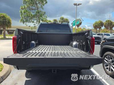 2026 Toyota Tundra SR5 Crew Cab Short Bed - zdjęcie 14 z 20 - miniatura