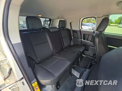 2014 Toyota FJ Cruiser w/Rear Doors - zdjęcie 16 z 20 - miniatura