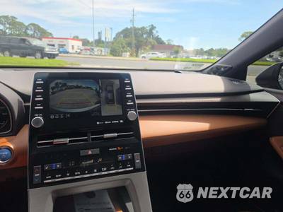 2019 Toyota Avalon Hybrid Limited - zdjęcie 10 z 21 - miniatura