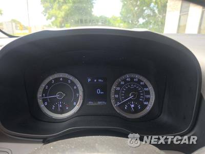 2021 Hyundai Venue SEL - zdjęcie 9 z 23 - miniatura