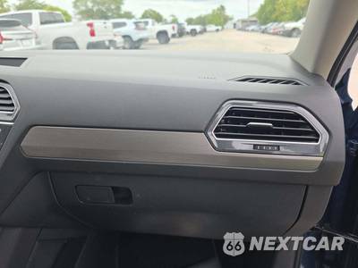 2019 Volkswagen Tiguan SE - zdjęcie 19 z 24 - miniatura