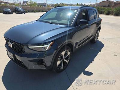 2026 Volvo XC40 B5 Plus