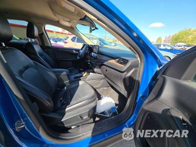 2020 Ford Escape Titanium - zdjęcie 18 z 23 - miniatura