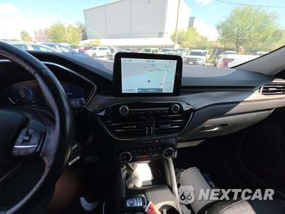 2020 Ford Escape Titanium - zdjęcie 10 z 23 - miniatura