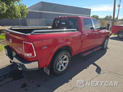 2017 Ram 1500 Laramie Crew Cab Medium Bed - zdjęcie 3 z 21 - miniatura