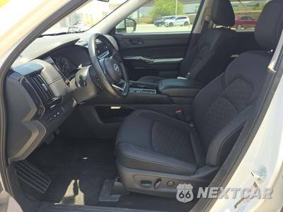 2025 Nissan Pathfinder SV - zdjęcie 6 z 21 - miniatura