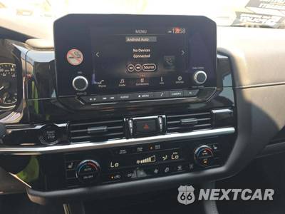 2025 Nissan Pathfinder SV - zdjęcie 10 z 21 - miniatura