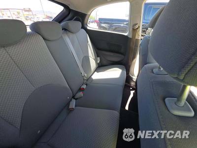 2009 Hyundai Accent GS Hatchback - zdjęcie 16 z 20 - miniatura