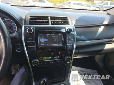 2015 Toyota Camry Hybrid LE - zdjęcie 10 z 23 - miniatura