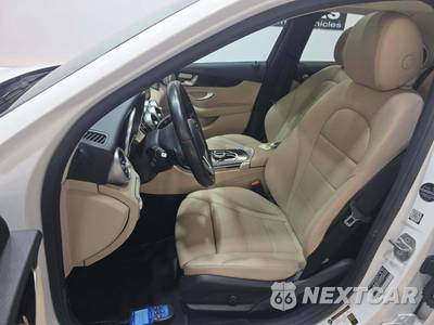 2021 Mercedes-Benz C 300 Sedan - zdjęcie 6 z 30 - miniatura