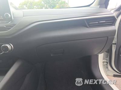 2025 Nissan Altima SV - zdjęcie 19 z 24 - miniatura