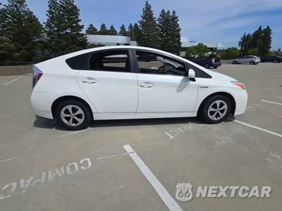 2015 Toyota Prius Two - zdjęcie 5 z 30 - miniatura