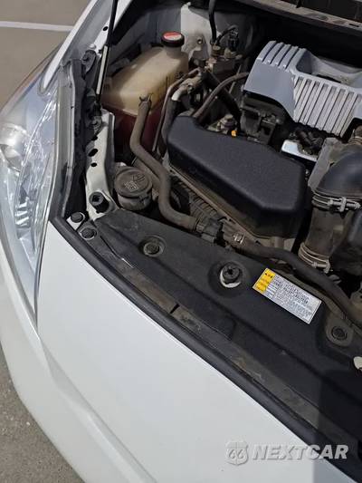 2015 Toyota Prius Two - zdjęcie 27 z 30 - miniatura
