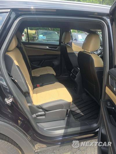 2026 Volkswagen Atlas Cross Sport 2.0T SE - zdjęcie 13 z 17 - miniatura