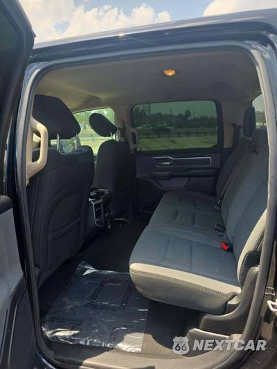 2020 Ram 1500 Big Horn Crew Cab Short Bed - zdjęcie 13 z 22 - miniatura