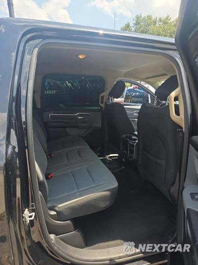 2020 Ram 1500 Big Horn Crew Cab Short Bed - zdjęcie 16 z 22 - miniatura