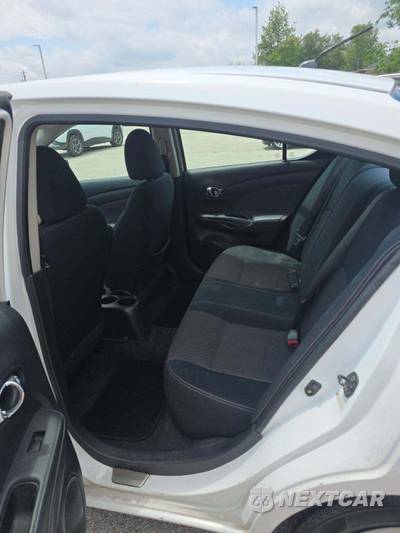 2015 Nissan Versa SV - zdjęcie 13 z 23 - miniatura
