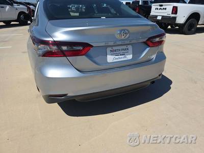 2023 Toyota Camry LE - zdjęcie 23 z 24 - miniatura