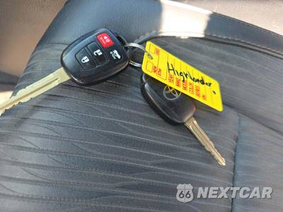 2019 Toyota Highlander LE Plus - zdjęcie 8 z 21 - miniatura