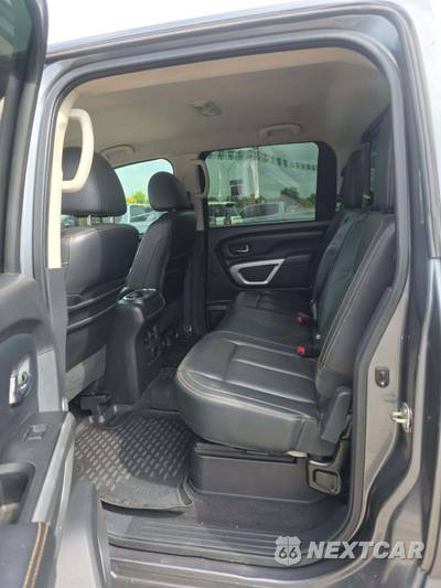 2016 Nissan TITAN XD SL Crew Cab Medium Bed - zdjęcie 10 z 30 - miniatura
