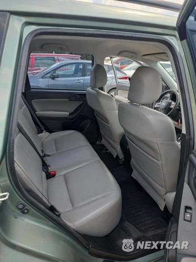 2015 Subaru Forester 2.5i - zdjęcie 16 z 25 - miniatura