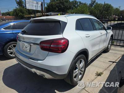 2020 Mercedes-Benz GLA 250 - zdjęcie 3 z 24 - miniatura