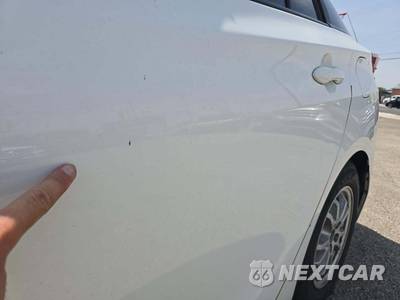 2021 Toyota Prius Prime LE - zdjęcie 20 z 32 - miniatura