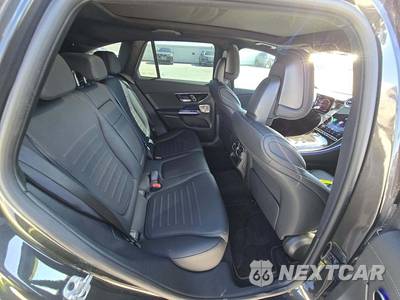 2025 Mercedes-Benz GLC 300 4MATIC - zdjęcie 13 z 18 - miniatura