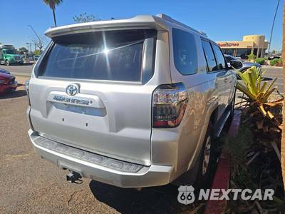 2018 Toyota 4Runner SR5 Premium - zdjęcie 3 z 25 - miniatura