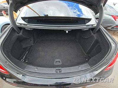 2019 Mercedes-Benz E 300 Sedan - zdjęcie 14 z 31 - miniatura