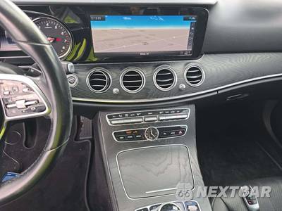 2019 Mercedes-Benz E 300 Sedan - zdjęcie 10 z 31 - miniatura