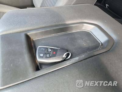 2023 Chevrolet Silverado 1500 LT Extended Cab Medium Bed 1LT - zdjęcie 8 z 25 - miniatura