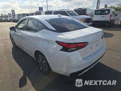 2022 Nissan Versa SV - zdjęcie 2 z 21 - miniatura