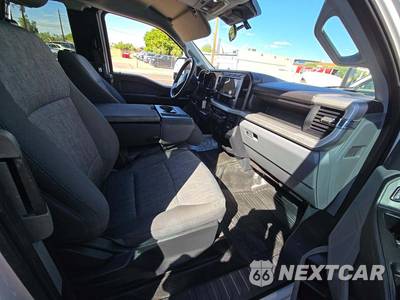2024 Ford Super Duty F-350 Cab Chassis XL Extended Cab w/Rear Doors DRW - zdjęcie 17 z 23 - miniatura