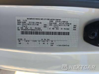 2024 Ford Super Duty F-350 Cab Chassis XL Extended Cab w/Rear Doors DRW - zdjęcie 5 z 23 - miniatura